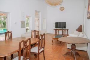 Franslyn Estate - Villa near Negombo & Airport