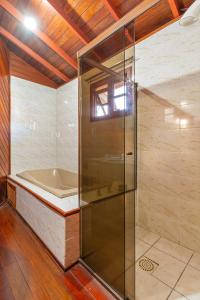 Casa 2 suítes e Quarto no Centro de Gramado p 8