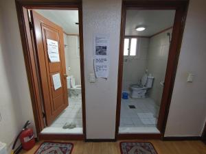 White House in Seoul Female only room Shared bathroom with up to 3 other female travellers