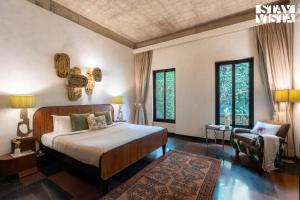 StayVista at Moira by the River with Bonfire, BBQ