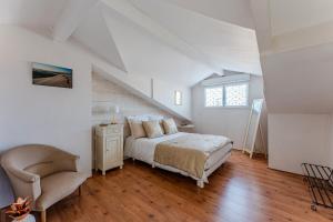 La Chambre Dorée du Bassin