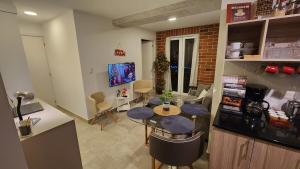 5CERO2 STAYMENTS On Edificio Fiamene Zona 10 Guatemala