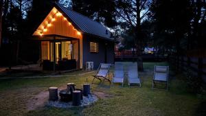 Osada pod Gwiazdami & SPA - DELUXE blisko jezioro, ogrodzony, ognisko, taras, dodatkowa sypialnia
