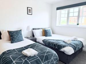 Gordon Home Ashford with Spacious Parking in Secure Neighbourhood