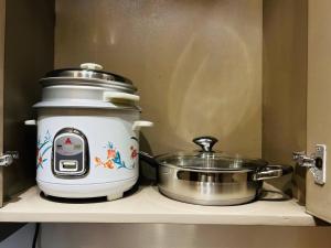 Paris Theme Near Trinoma SM North LRT Roosevelt SNR Congressional Free Netflix Fast Internet