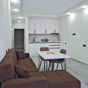 Spacious apartment 1812 bedroom, Living room Kitchen WiFi Balcony