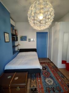 Stylish Brera Penthouse only Private Room Milan