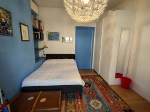 Stylish Brera Penthouse only Private Room Milan