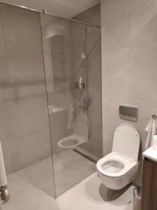 The Queen at Parkside