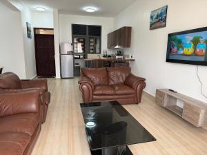 Stylish 3-Bedroom Apartment at Pearl Marina