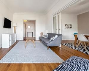 Plein Centre Spacieux T4 Rénové Fibre rapide