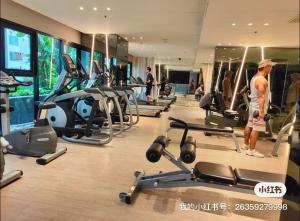 芭提雅市中心单卧室套房 门口海滩 商场 步行街 夜市