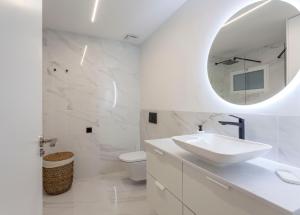 Valencia Flat Rental City center town hall