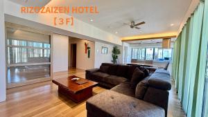 Rizo Zaizen Hotel