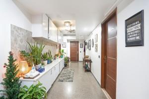 FabHotel Golden Eye Inn