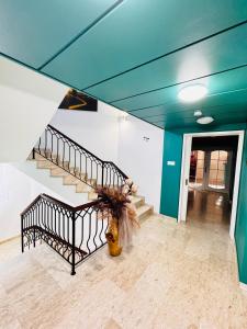 Mini Studio N6 private Bathroom and Kitchenette