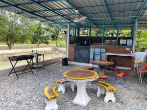 Capital O 91228 Hureen Chalet Hmk