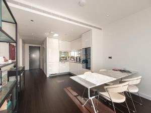 Pass the Keys Modern 2-Beds Flat with Stunning Views London