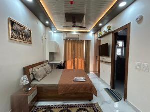 Fusion Suites Ufairia Ek Murti Chowk