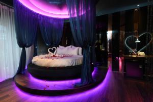 LAMOUR Hotel