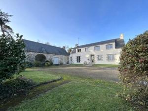 La Casa de Natina Family Home - Ubytování bez kategorie ve městě Plonéour-Lanvern