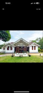 Elephant Heritage Pinnawala by Moon Isle