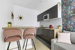 Charming duplex apartment near Montmartre