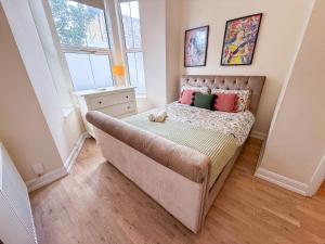 1-Bedroom flat with small garden & Paid Parking in Finsbury Park, Highbury