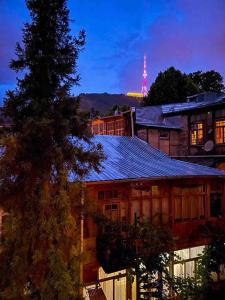 Charming triplex at liberty square