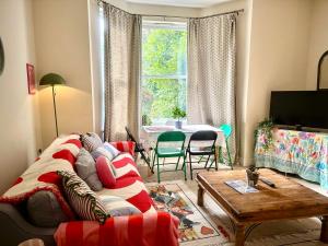 Peaceful park side apartment