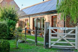 Tranquil and cosy cottage on the Somerset Levels