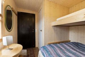 Spacious Summerhouse with Hot Tub & Garden