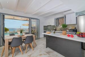 Villa Delphini by Villa Plus