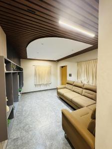 Shreshtam Apart Hotel, Kondapur