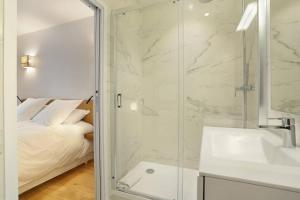 Pick A Flats Apartment in Saint Germain - Rue Corneille