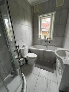 Double room near Blackheath, 17 min from Central London, a stylish period property, with free parking