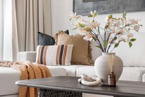 Silkhaus Vacation Homes Serene 1BDR Stay Near Reem Mall
