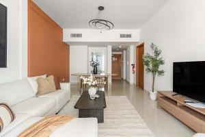 Silkhaus Vacation Homes Serene 1BDR Stay Near Reem Mall