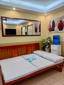 DaLei 1-319 Sleeps 8pax at Marina Spatial Condominium in Dumaguete City