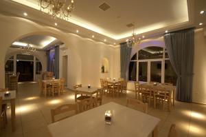 Makis Place Myconos Greece