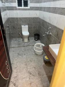 Aanandha Inn