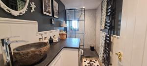 Charming cottage in Pilton-newly renovated