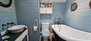 Charming cottage in Pilton-newly renovated