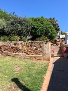 Cozy Cottage on 5th Avenue