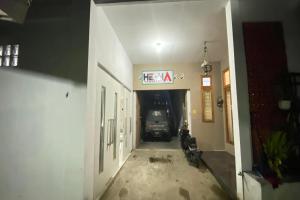 OYO 94839 He-ha Homestay Syariah - 2hvězdičkové hotely ve městě Kejajar