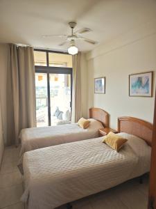 Big Ocean Terrace - Walk to Las Vistas Beach & Golden Mile