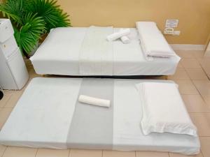 DaLei 2-330 Sleeps 8pax at Marina Spatial Condominium in Dumaguete City