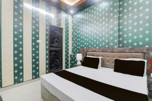 Super Hotel O Saryu Ghat Formerly Balaji Palace