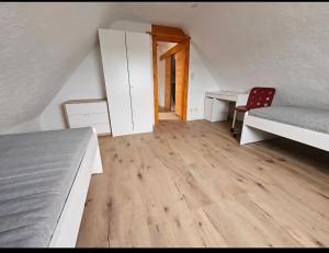 Monteurzimmer - Privatzimmer Unterkunft Siegen zentrale Lage mit Ausblick