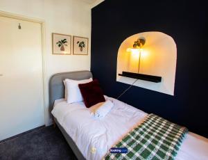 Large 3BR Home Parking Newport Long Stays